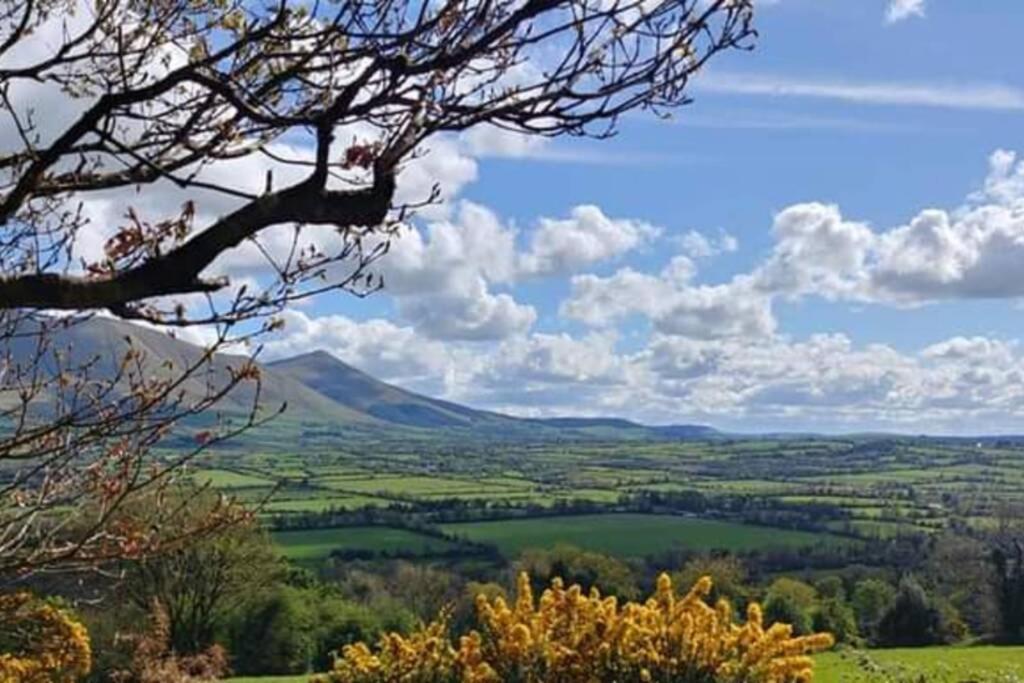 Corderry Farmhouse, Idyllic Cottage Amid 250 Acres Lisvernane Экстерьер фото
